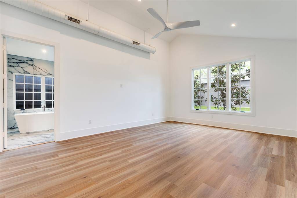 8635 Daytonia Avenue, Dallas, TX 75218