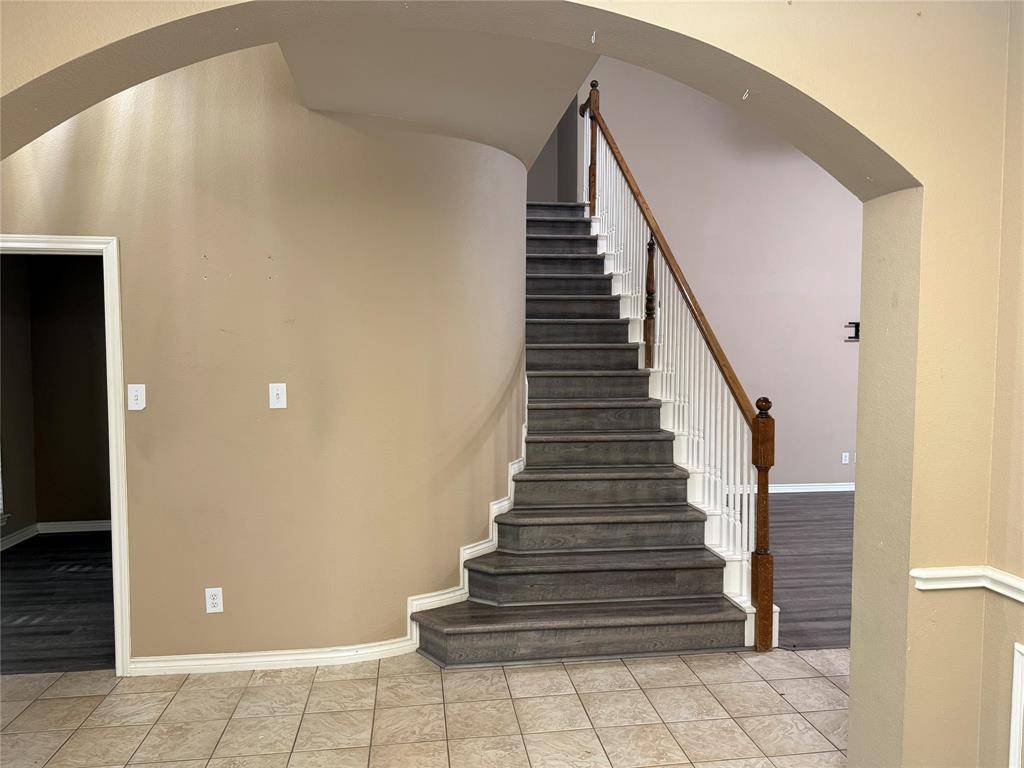 11501 Pheasant Creek Drive, Fort Worth, TX 76244