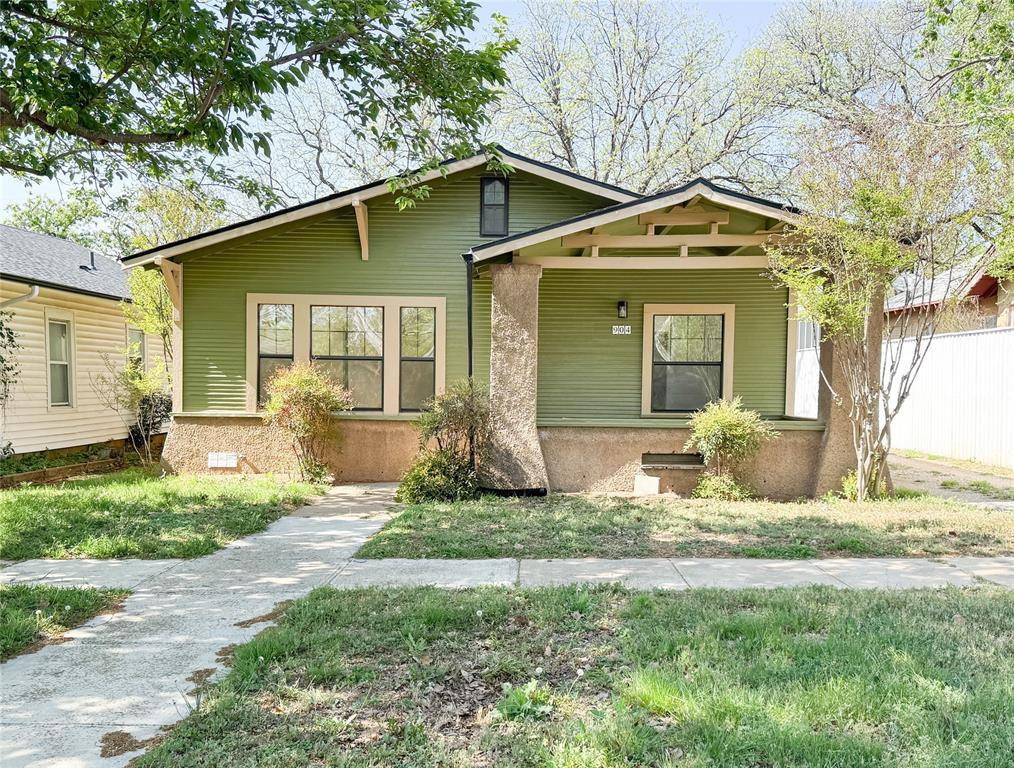 904 W 7th Street, Cisco, TX 76437