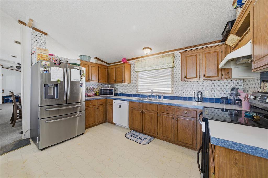 373 Wildbird Lane, Axtell, TX 76624