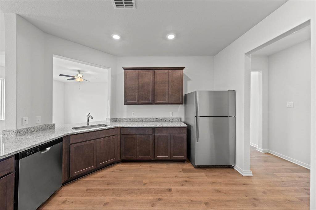 14108 Golden Valley Road, Ponder, TX 76259