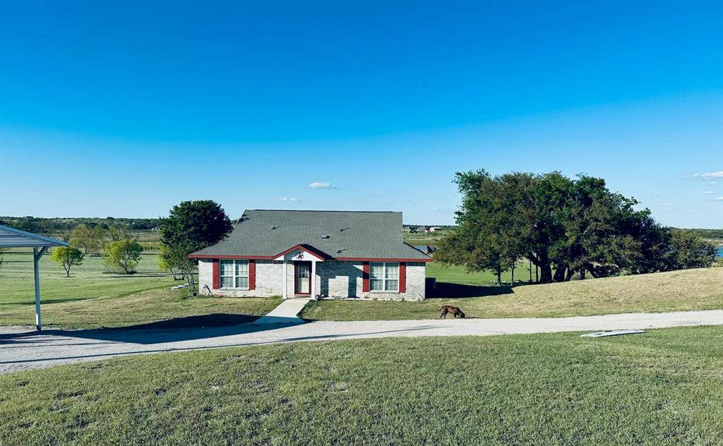 333 Lake Point, Comanche, TX 76442