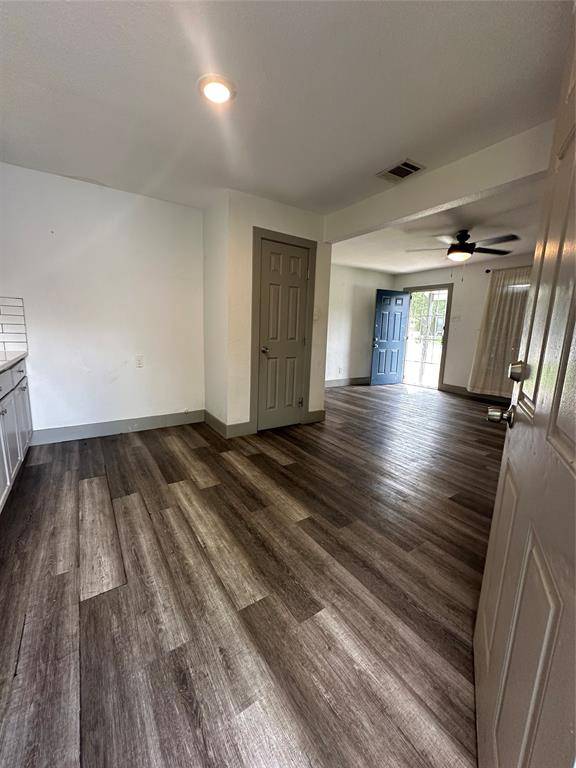 3613 Castleman Street, Fort Worth, TX 76119