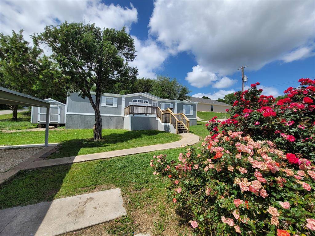 902 DEVILS RIVER Drive, Granbury, TX 76048