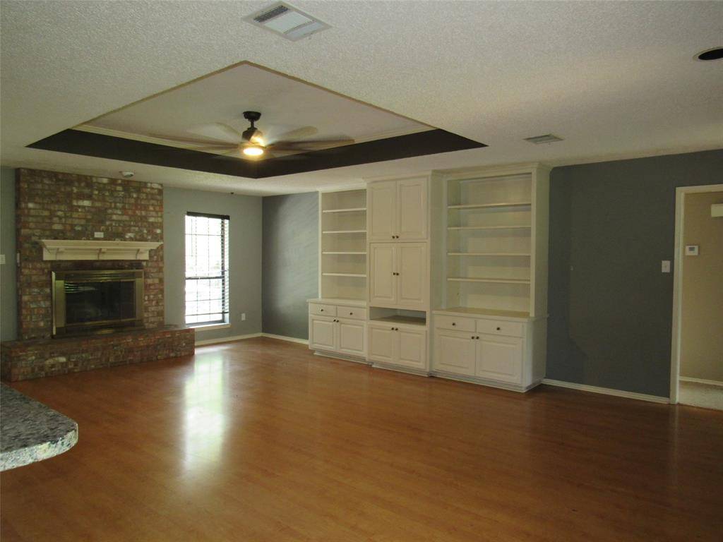 1048 Eagle Canyon Drive, China Spring, TX 76633