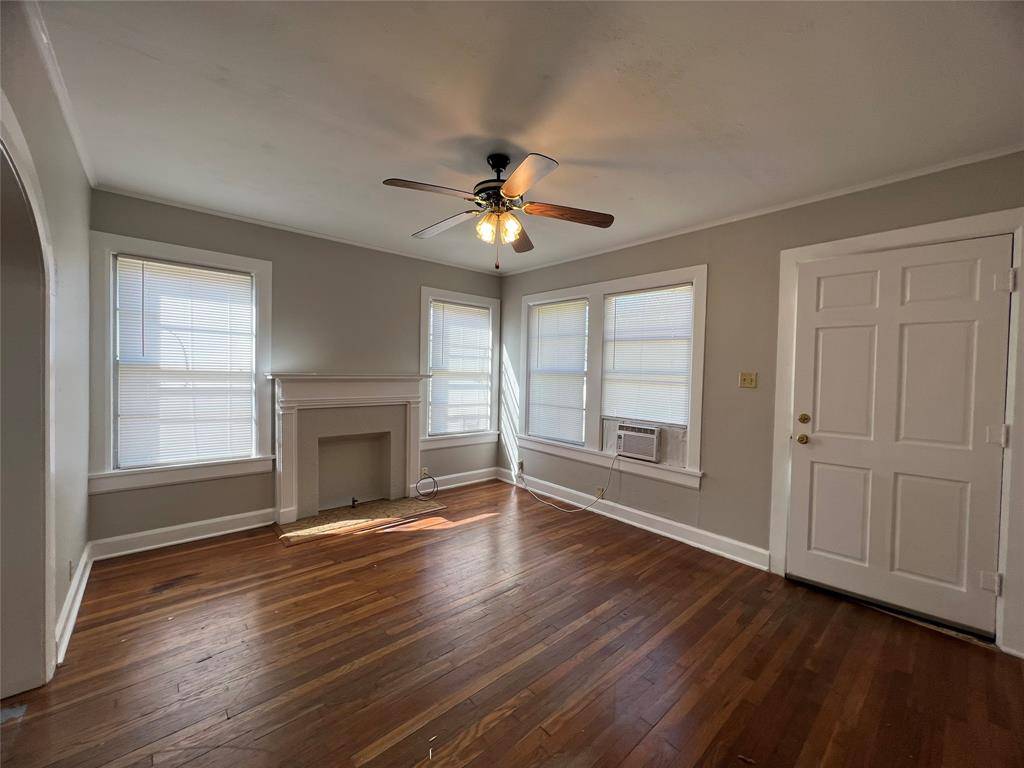 215 E Rutherford Street, Shreveport, LA 71104