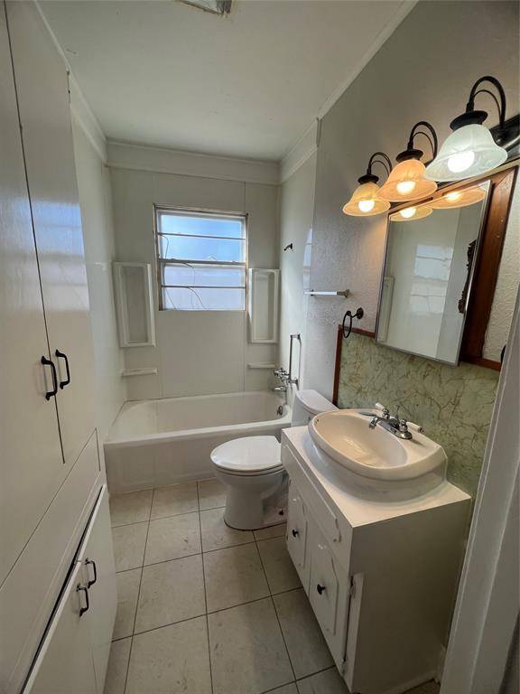 215 E Rutherford Street, Shreveport, LA 71104