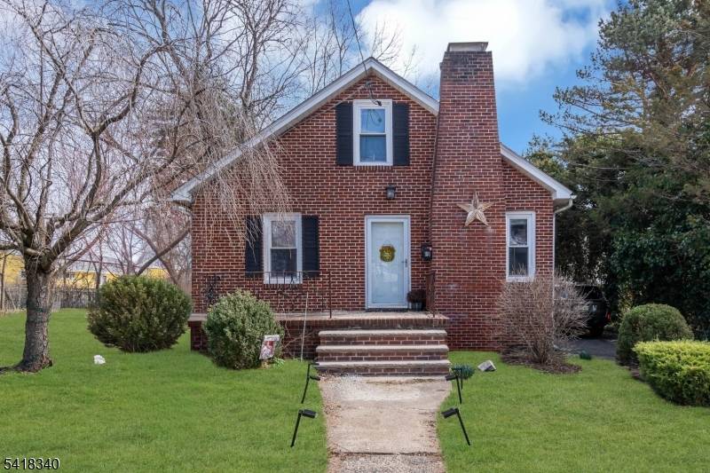 180 N Gaston Ave, Somerville Boro, NJ 08876