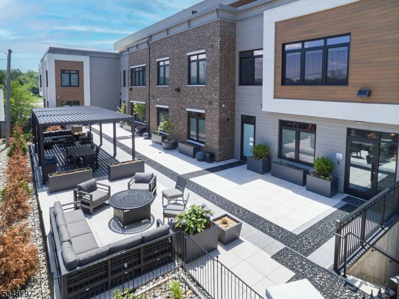 450 Springfield Ave #301, Berkeley Heights Twp., NJ 07922