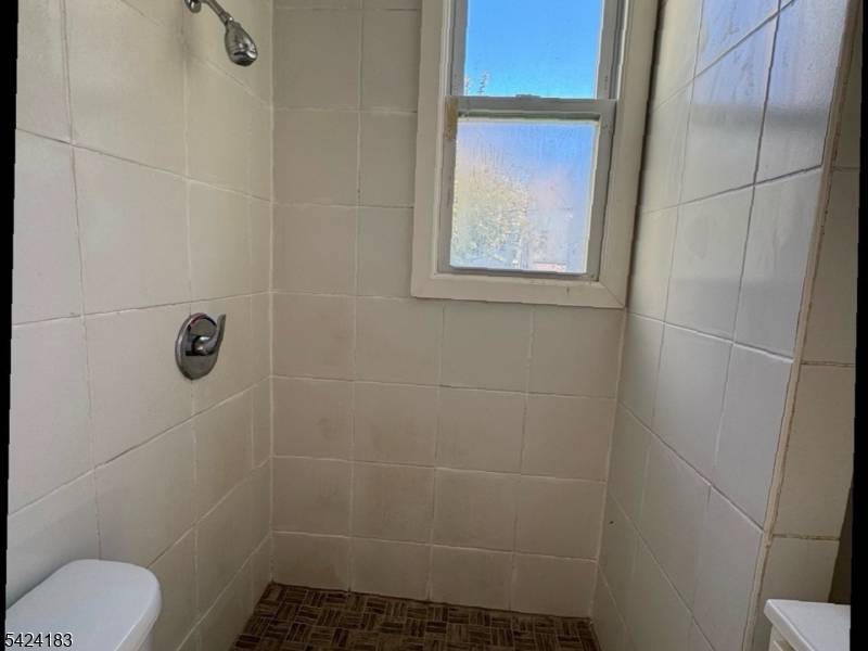 793 E 19Th St #1, Paterson City, NJ 07501