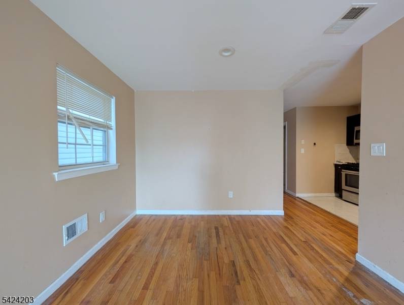 448 Fulton St, Elizabeth City, NJ 07206