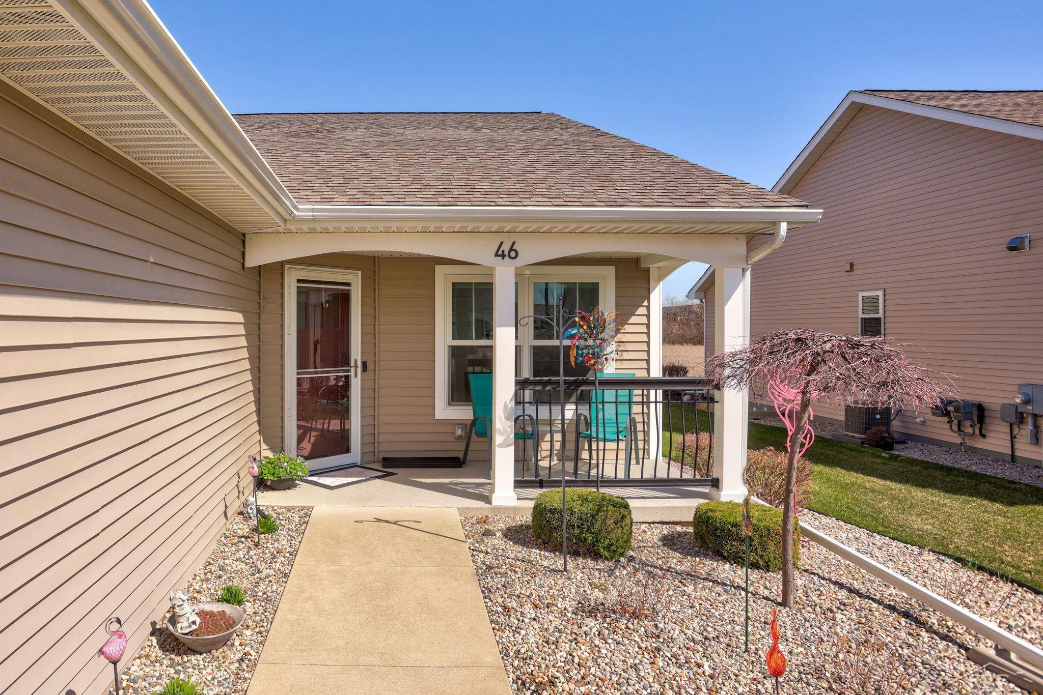 46 Tuscany CIR, Saginaw Twp, MI 48603