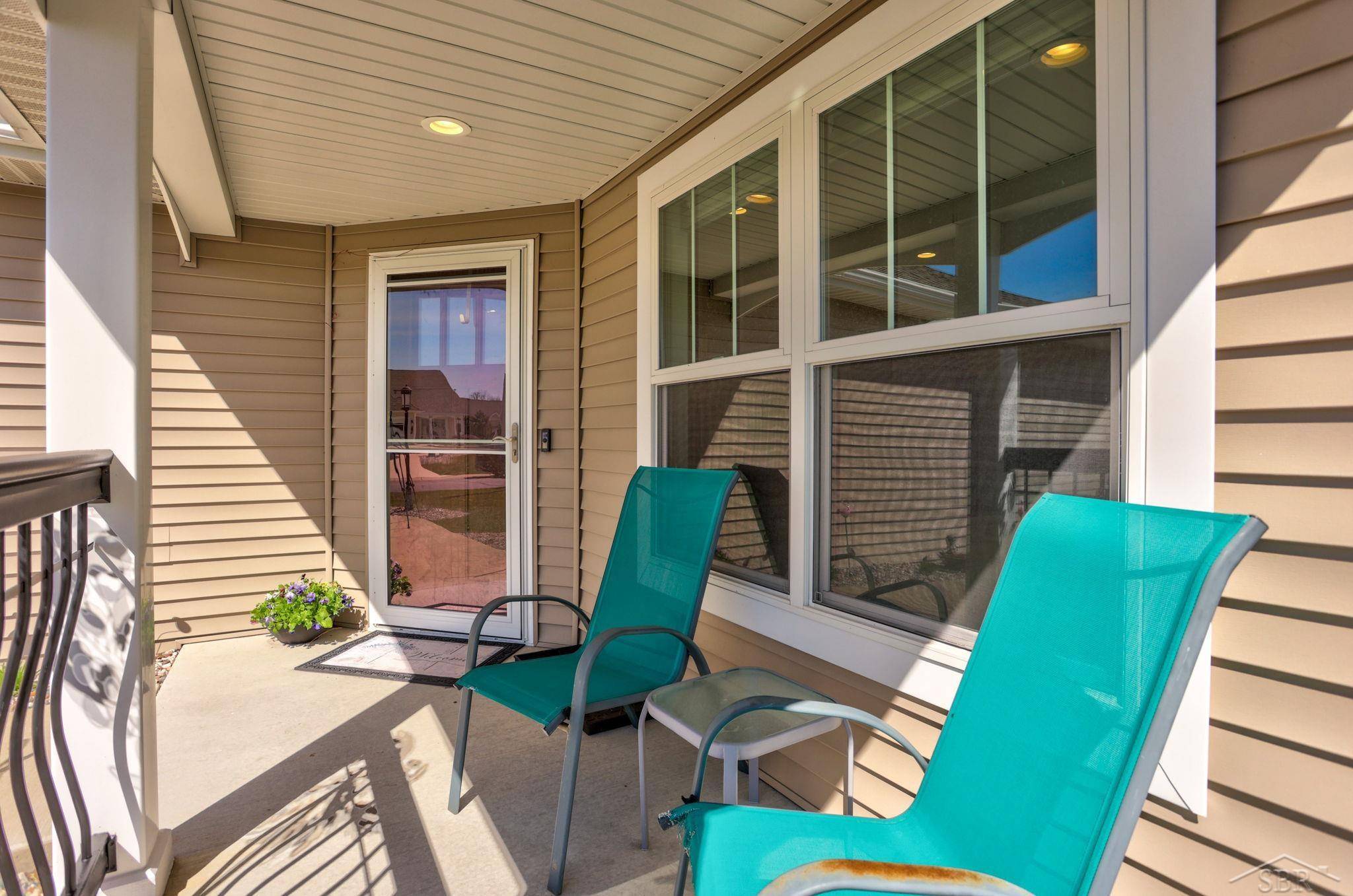 46 Tuscany CIR, Saginaw Twp, MI 48603