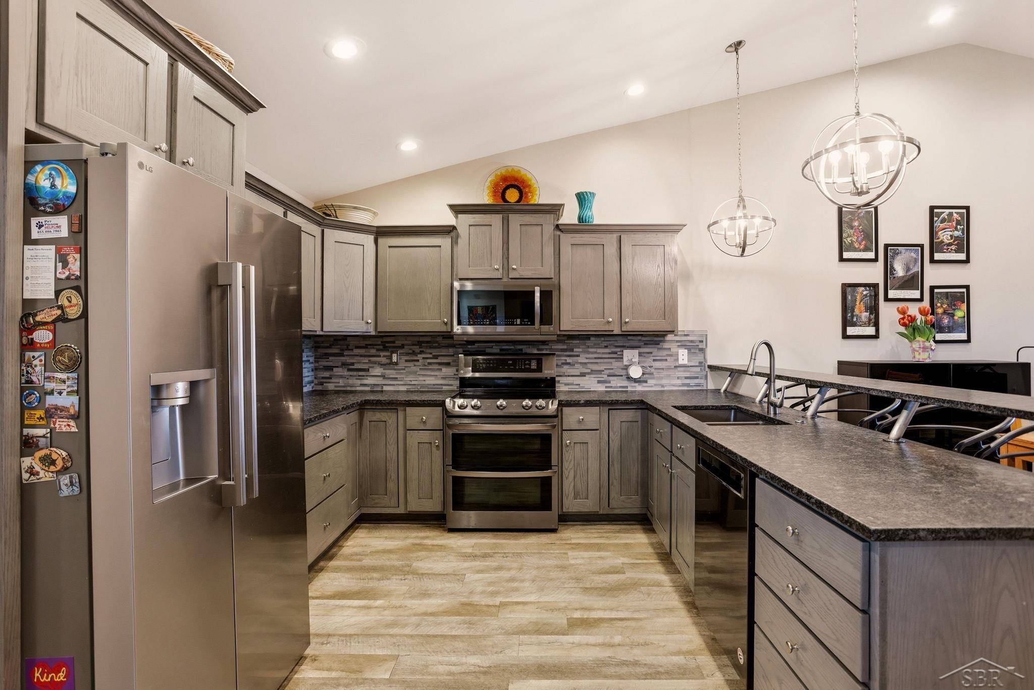 46 Tuscany CIR, Saginaw Twp, MI 48603