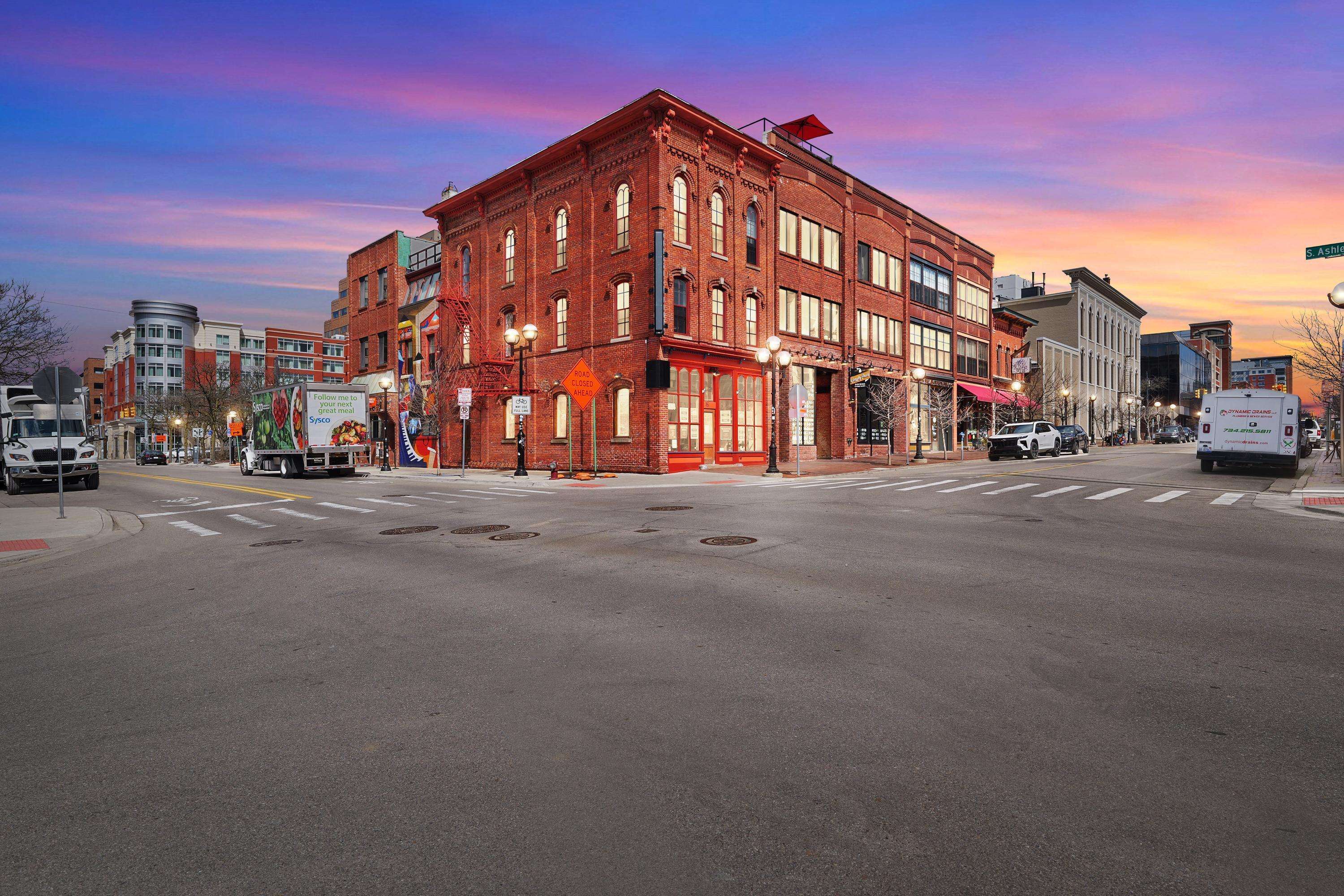 120 W Washington ST #D, Ann Arbor, MI 48104