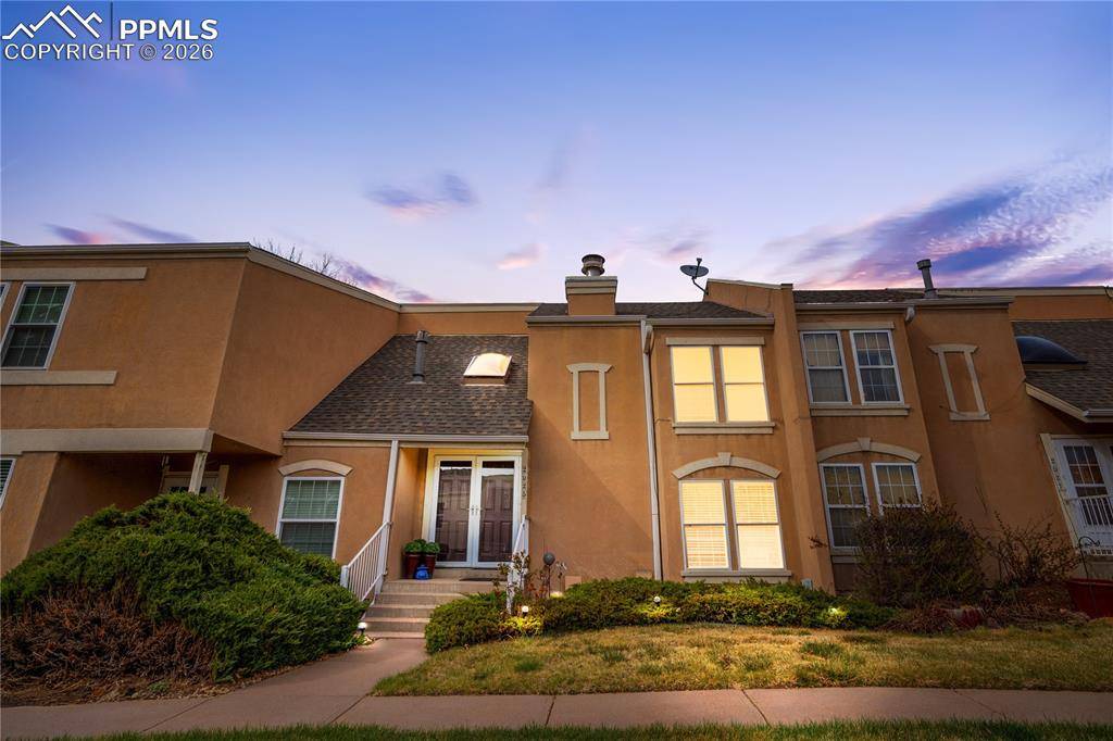 2925 S Vaughn WAY, Aurora, CO 80014