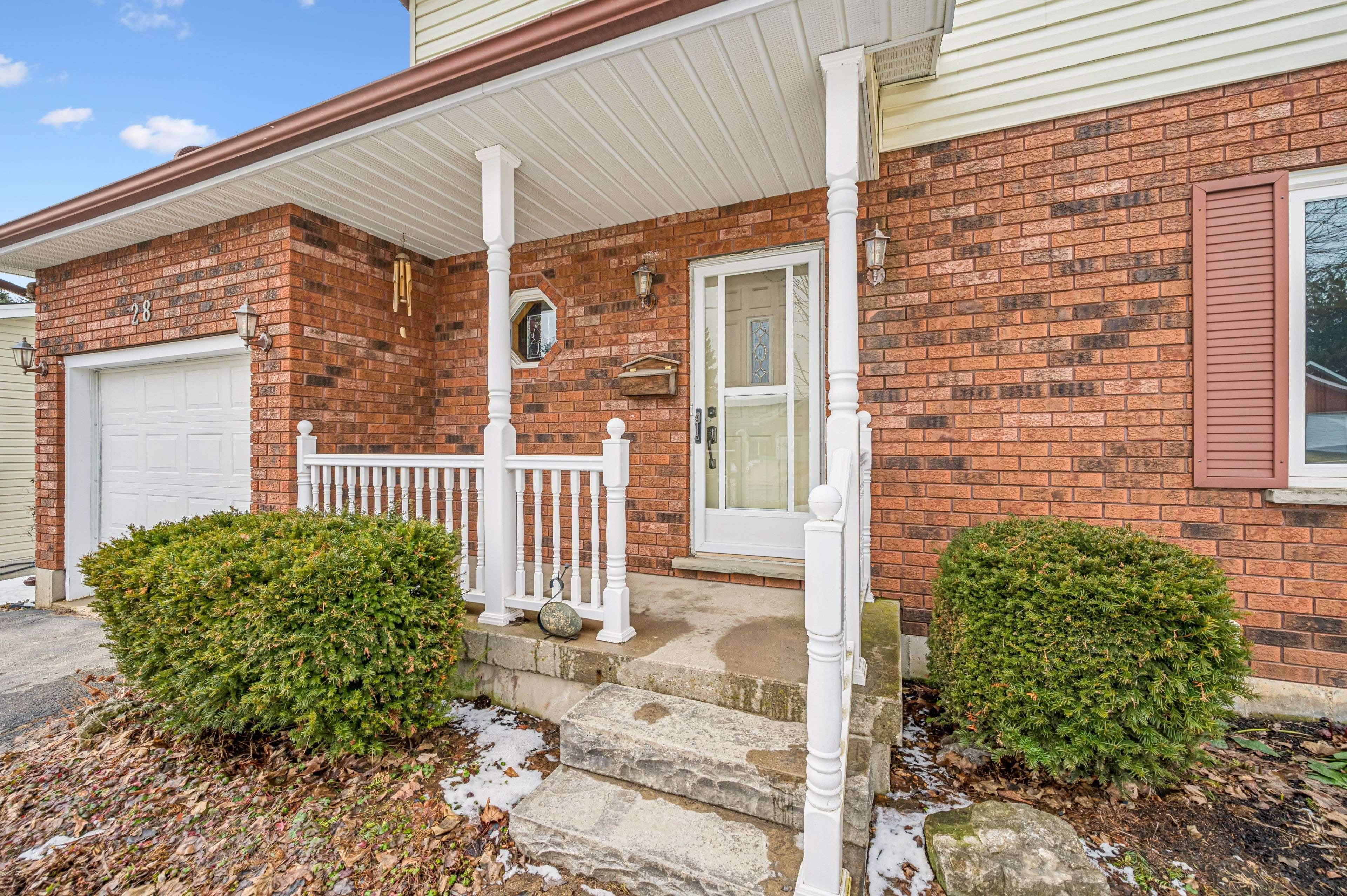 28 Edward ST, Mapleton, ON N0G 1P0