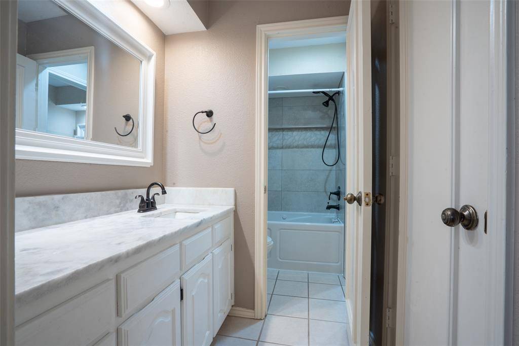 3905 Cross Bend Road, Plano, TX 75023