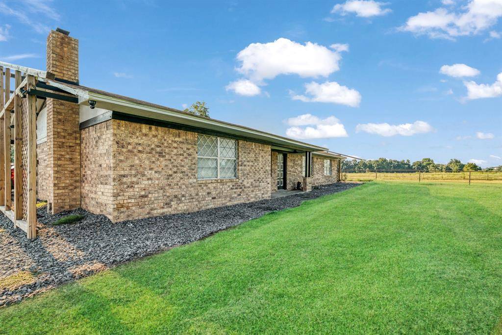 8181 Fm 1840, De Kalb, TX 75559