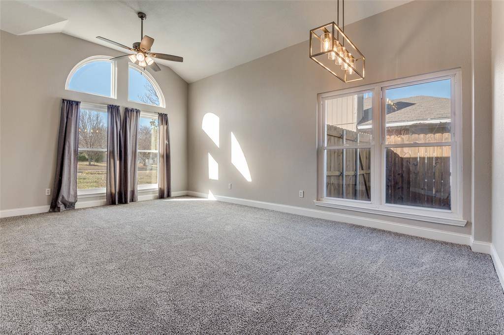 670 Honeysuckle Lane, Cedar Hill, TX 75104