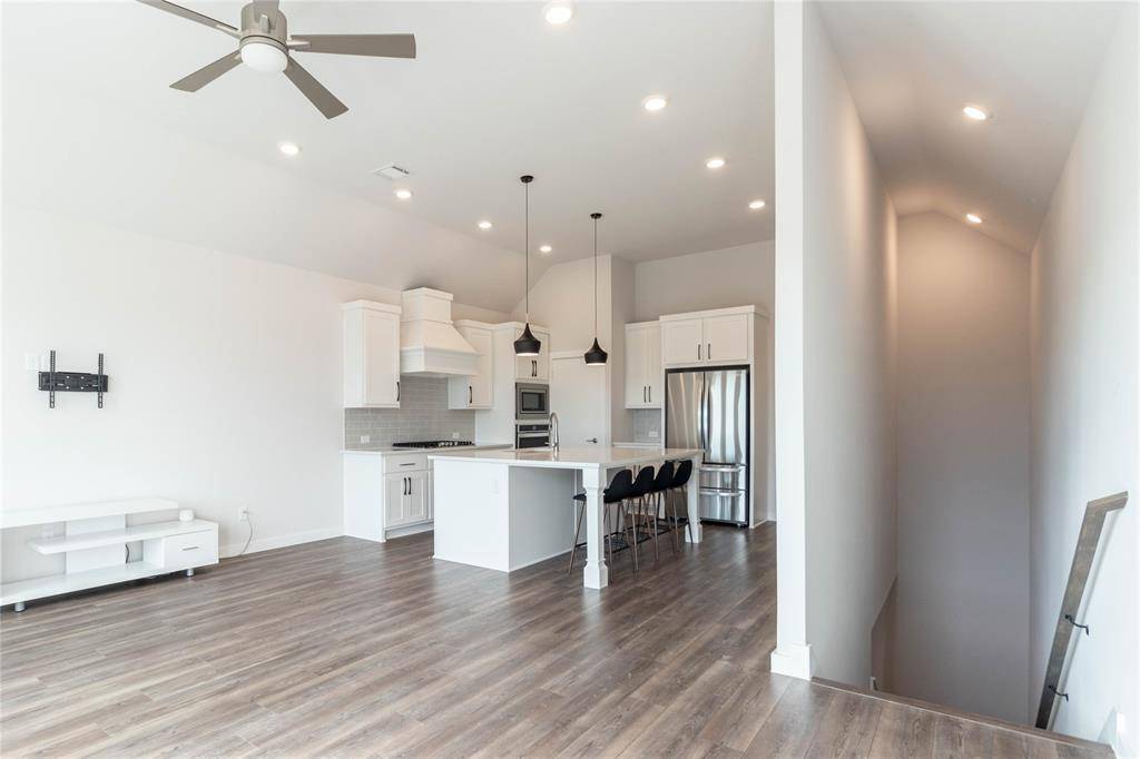 2348 Rook Drive, Dallas, TX 75211