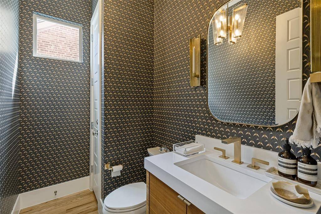 7533 Garonne Street, Dallas, TX 75231