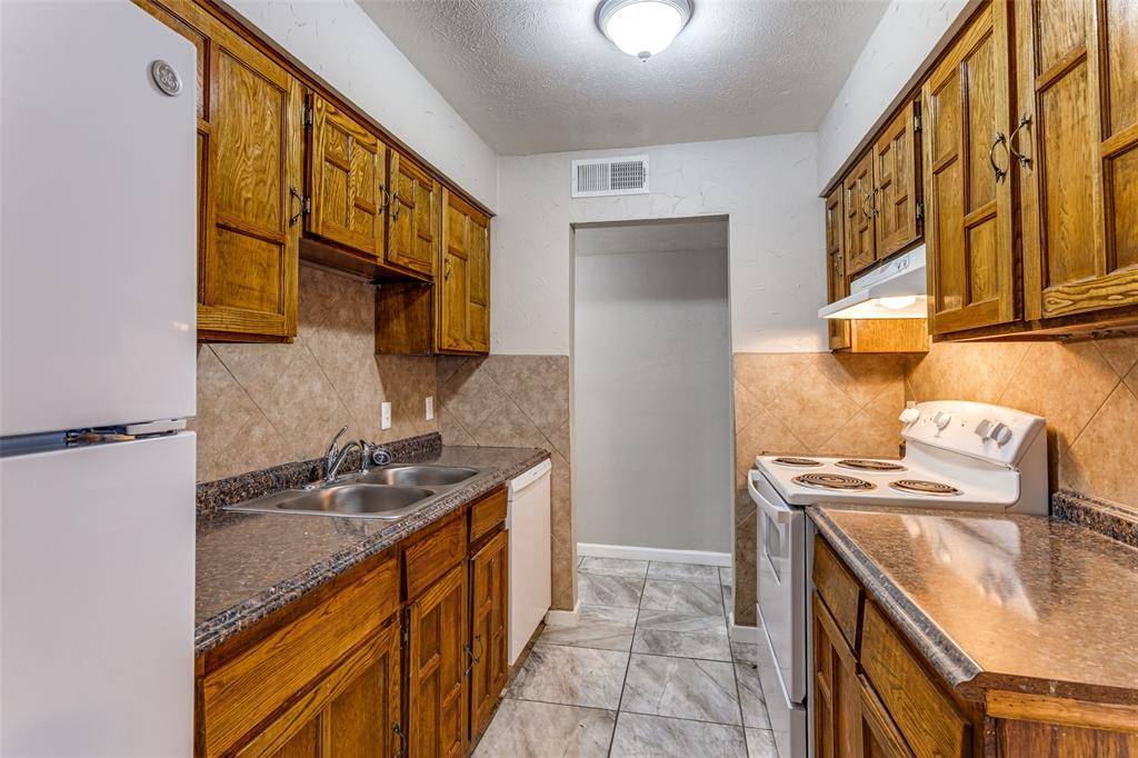 7100 Winchester Road, North Richland Hills, TX 76182