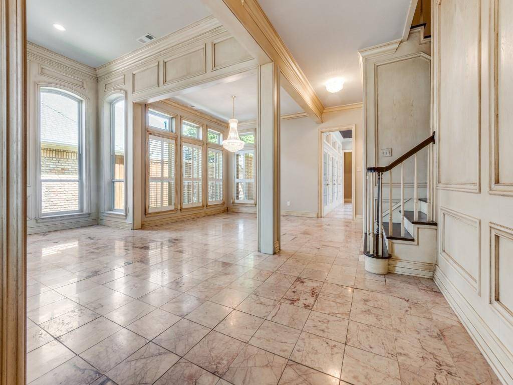 16006 Chalfont Circle, Dallas, TX 75248