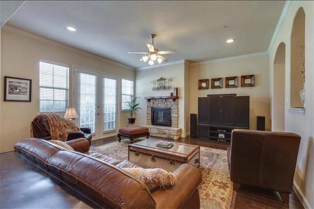 6740 San Roque #33, Irving, TX 75039