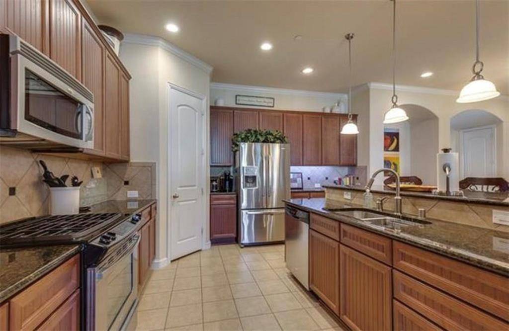 6740 San Roque #33, Irving, TX 75039