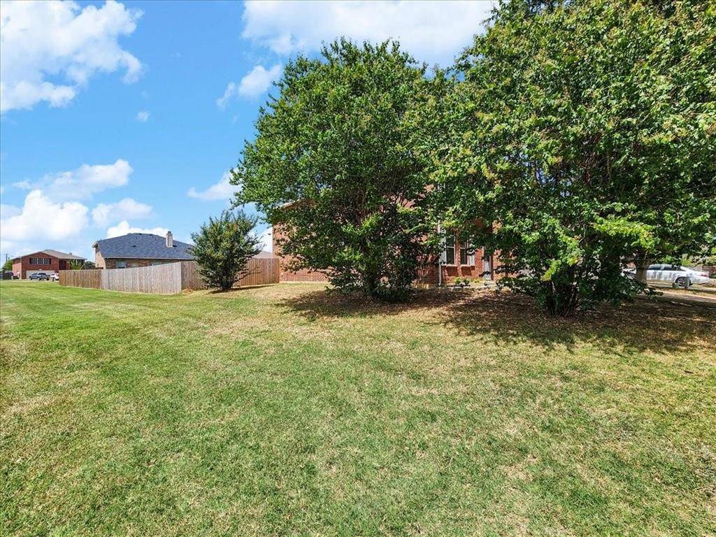 601 Jagera Way, Arlington, TX 76002