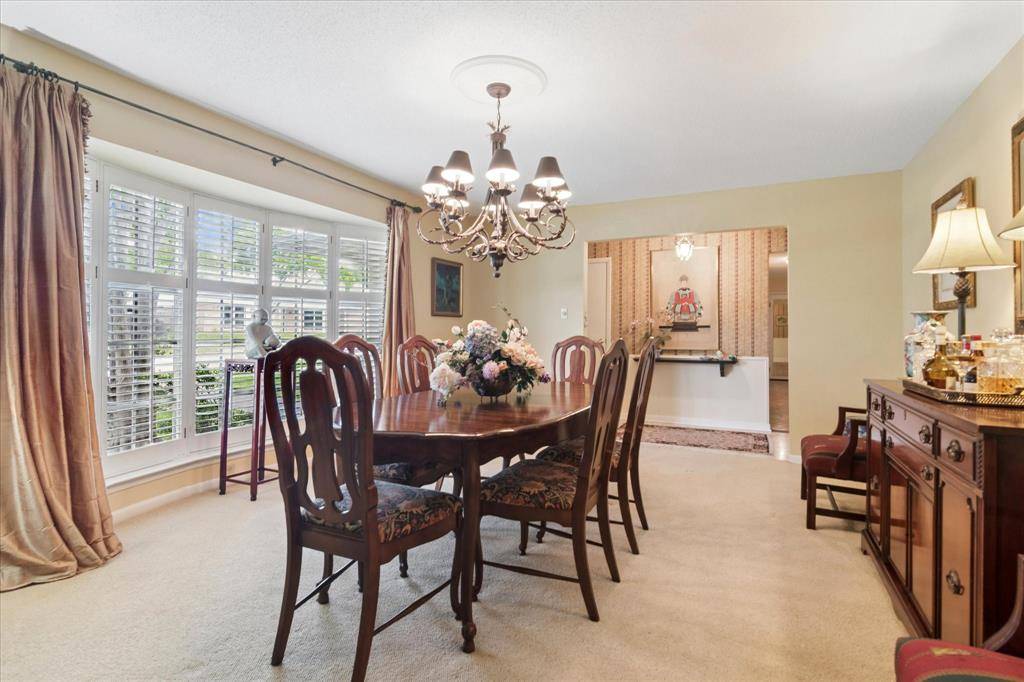 3302 Peachtree Lane, Pantego, TX 76013