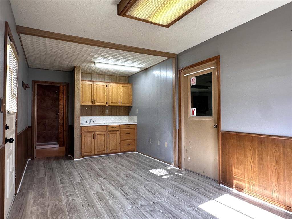 205 S 1st Street, Bangs, TX 76823