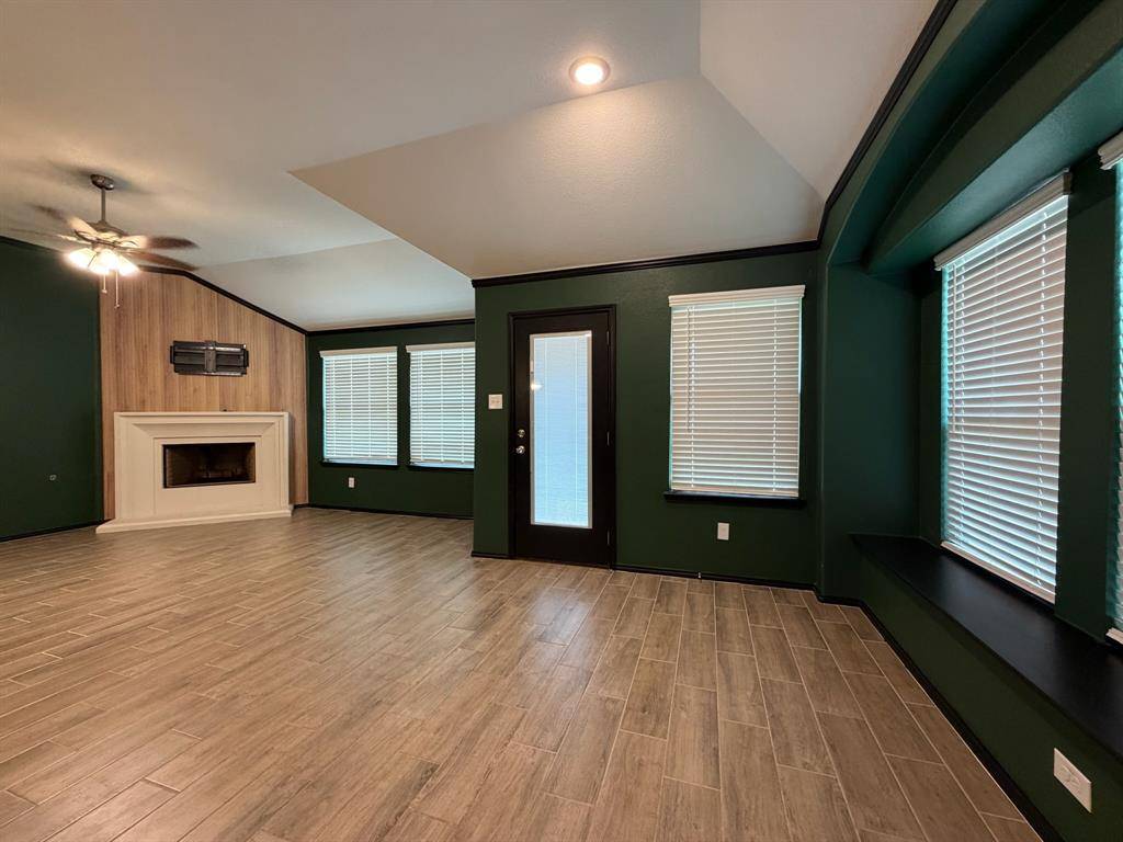 4420 Norcross Lane, Fort Worth, TX 76036