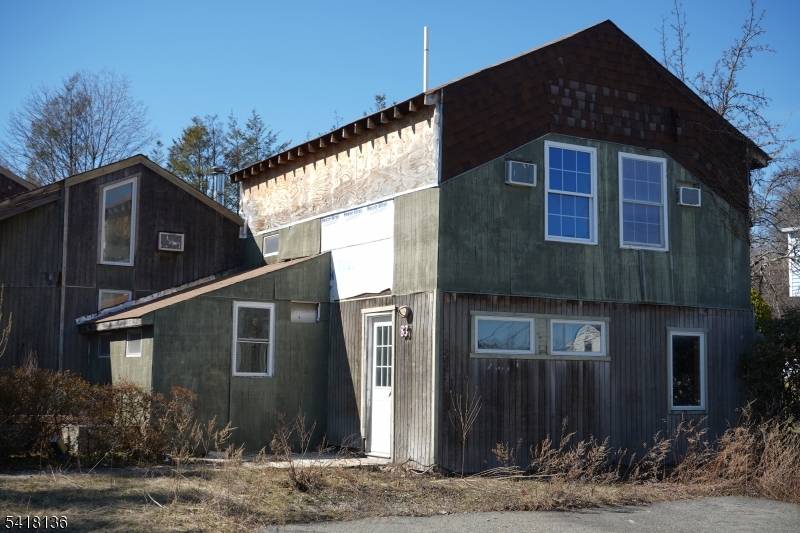 85 Roosevelt Ave, Butler Boro, NJ 07405