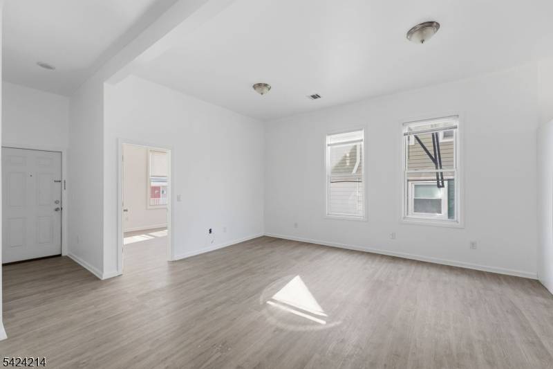 7 Prospect Ter, East Orange City, NJ 07017