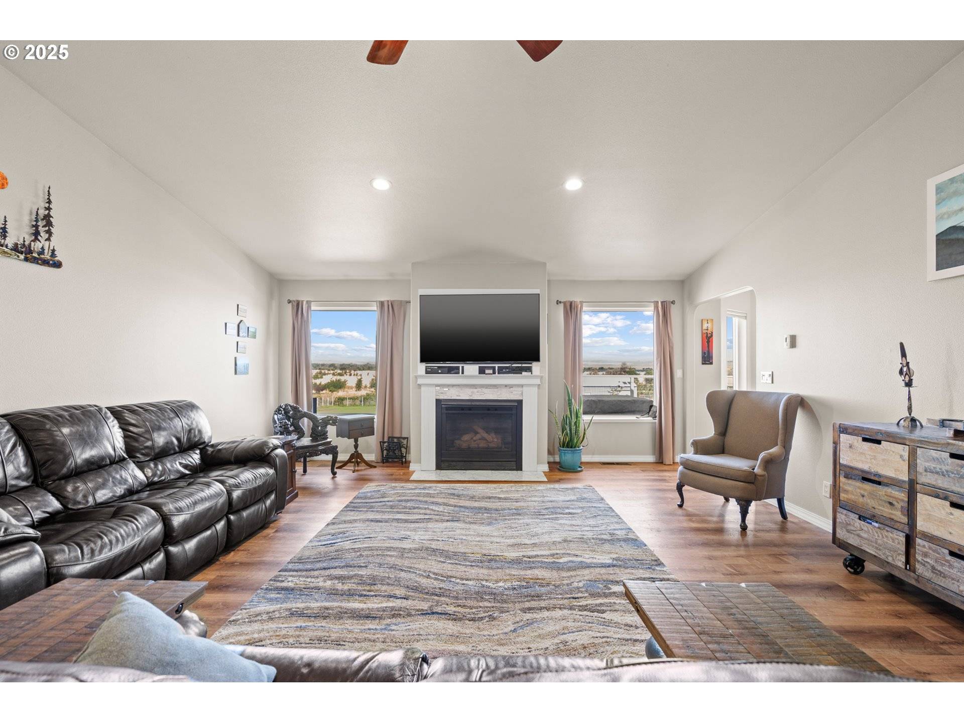 75077 W OREGON LN, Irrigon, OR 97844