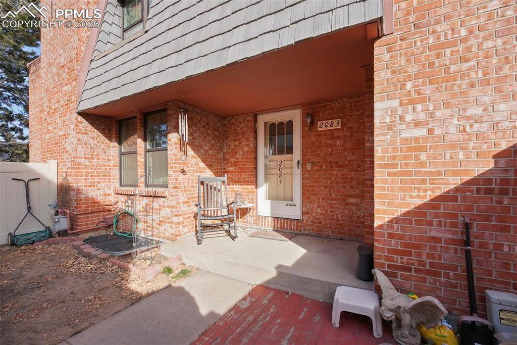 2083 Sussex LN, Colorado Springs, CO 80909