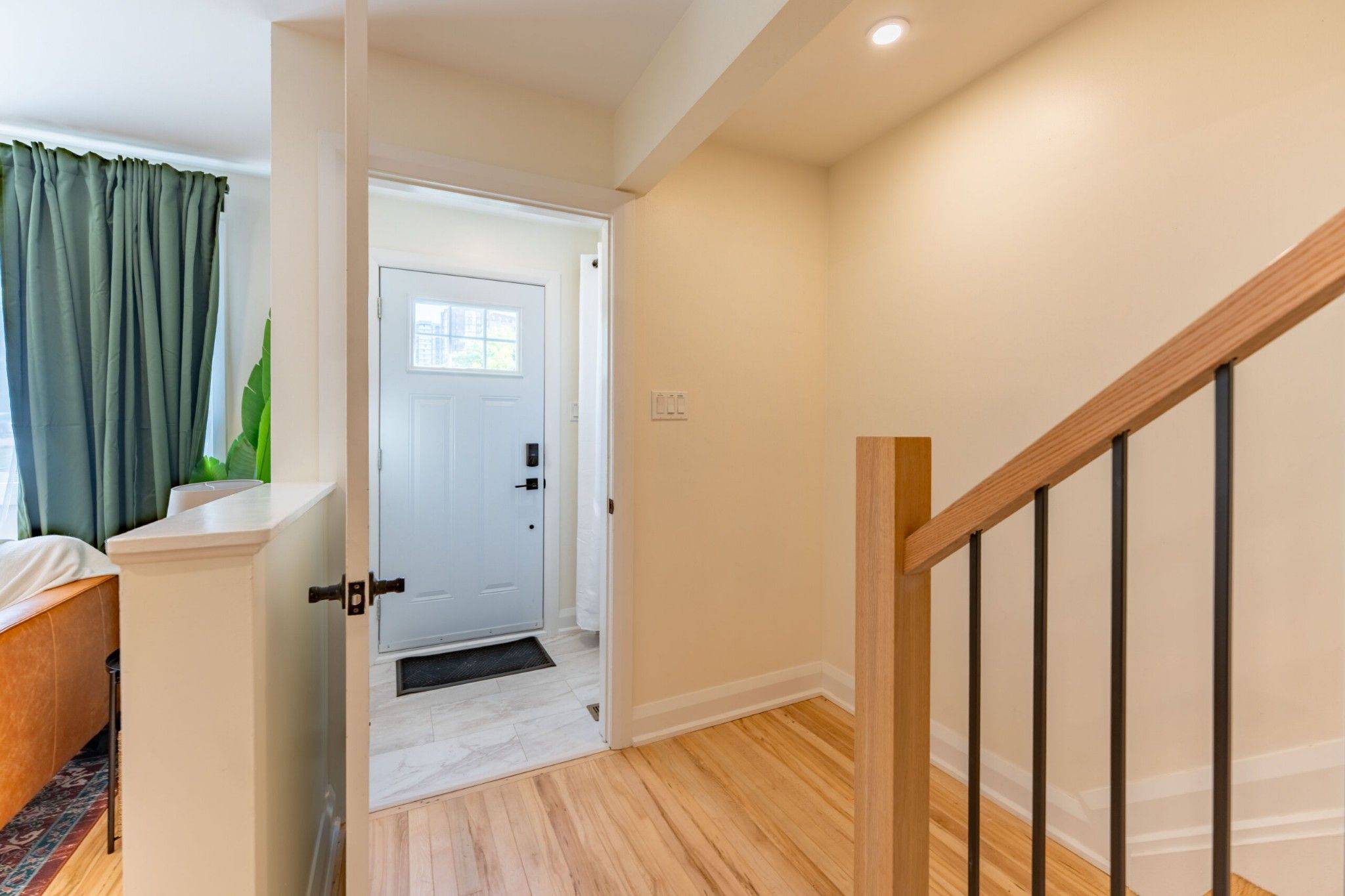 820 Grenon AVE, Britannia Heights - Queensway Terrace N And Area, ON K2B 6G2