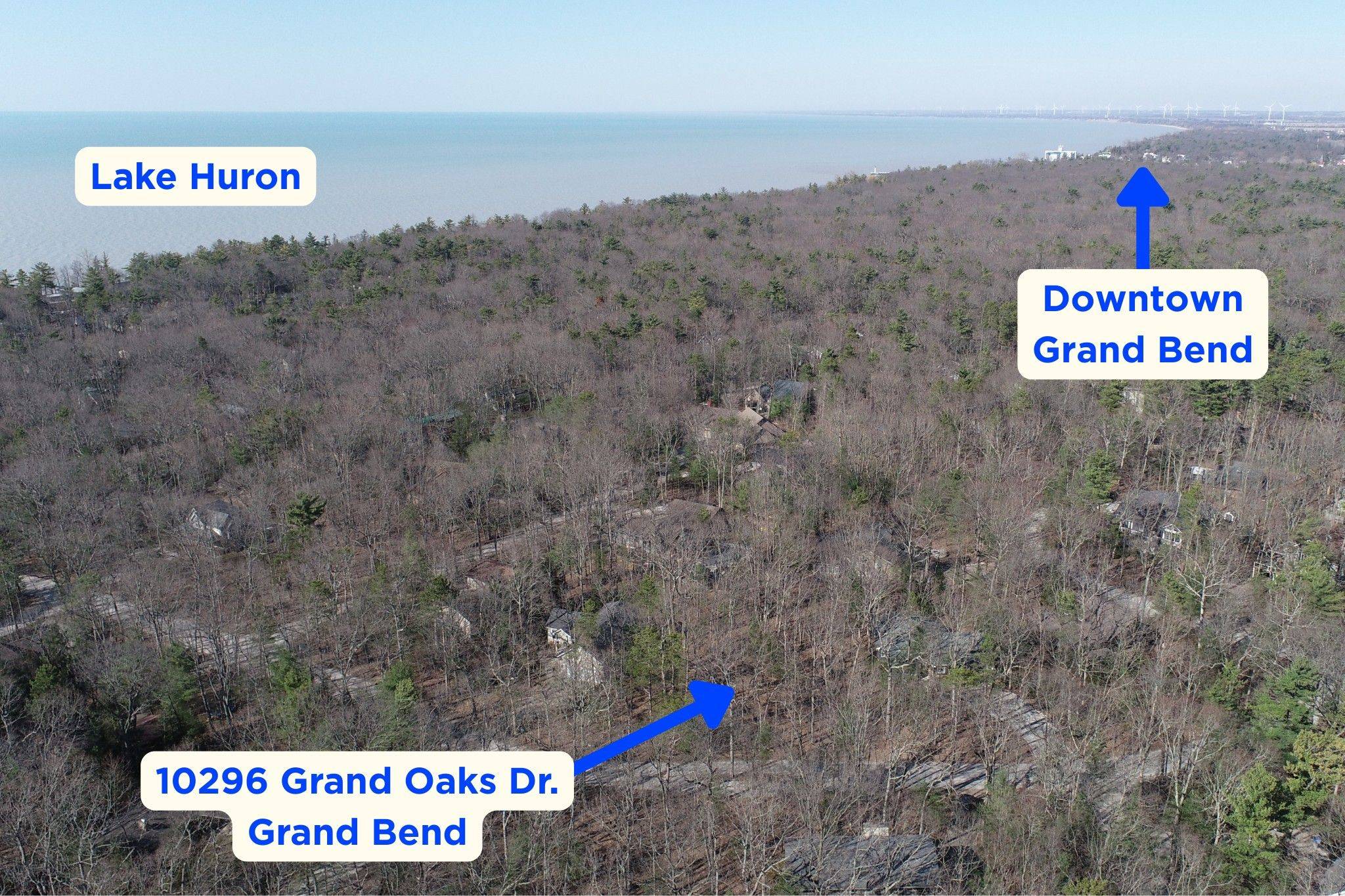 10296 Grand Oaks DR, Lambton Shores, ON N0M 1T0