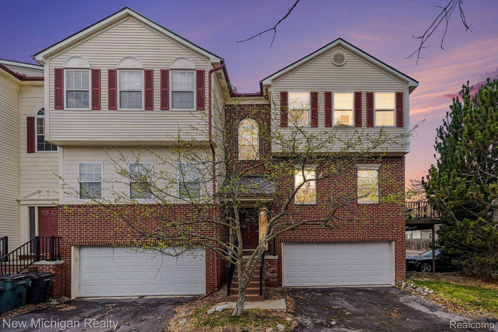 2666 Crooks RD, Royal Oak, MI 48073