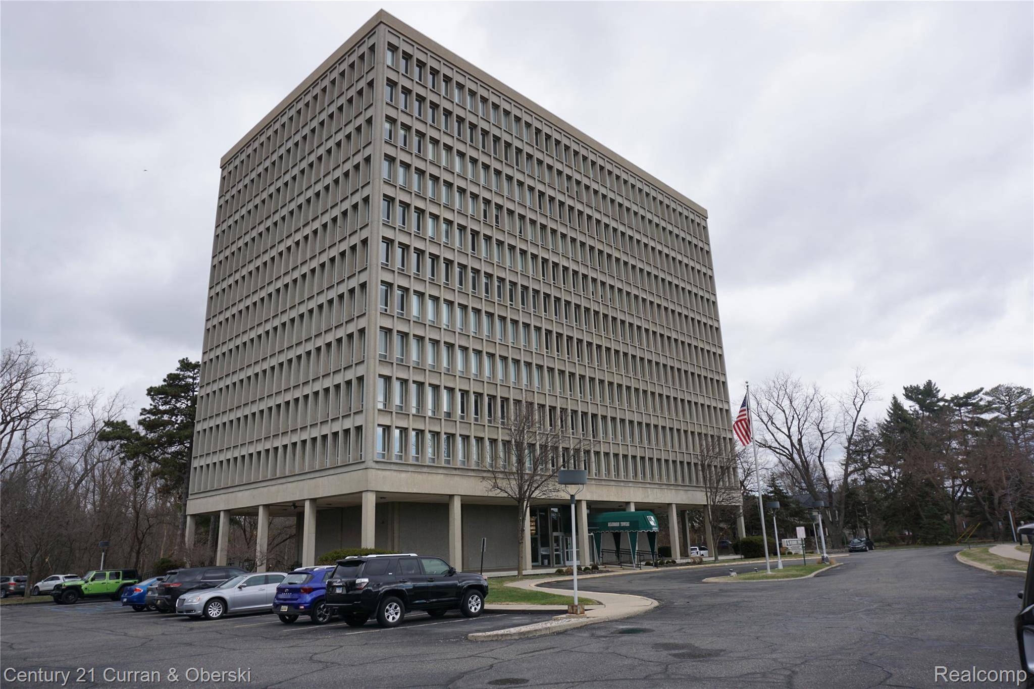 22700 Garrison ST #908, Dearborn, MI 48124