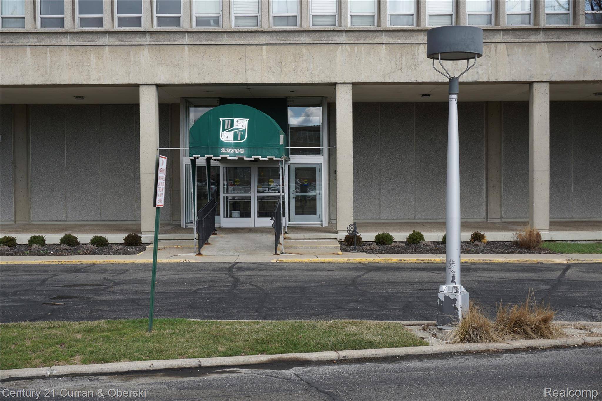 22700 Garrison ST #908, Dearborn, MI 48124