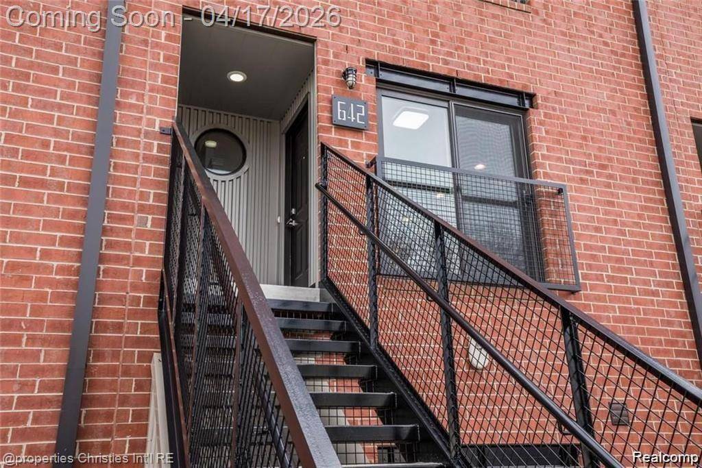 642 W 11 MILE RD, Royal Oak, MI 48067