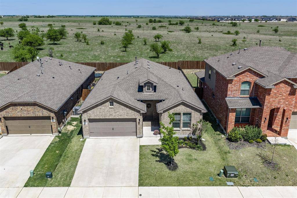 1864 Mensa Drive, Haslet, TX 76052