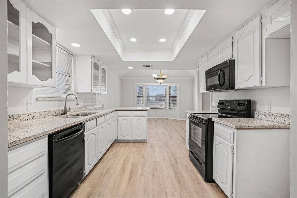 1860 Larkspur Drive, Arlington, TX 76013