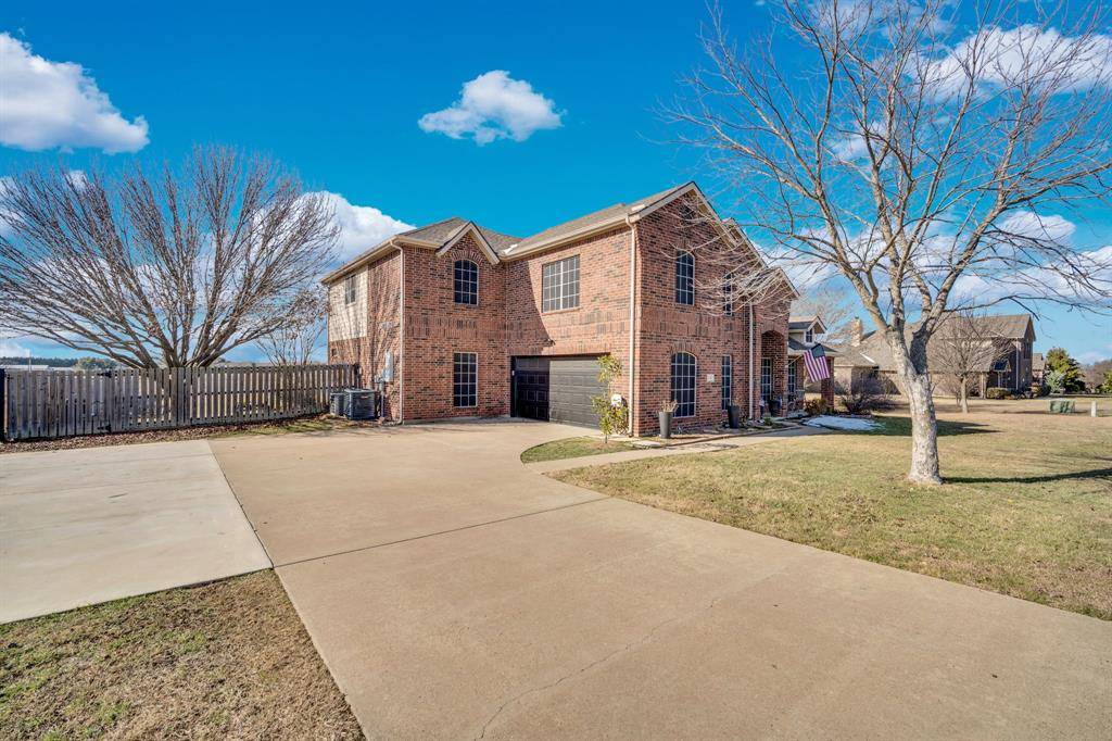 1121 Meghann Lane, Waxahachie, TX 75167