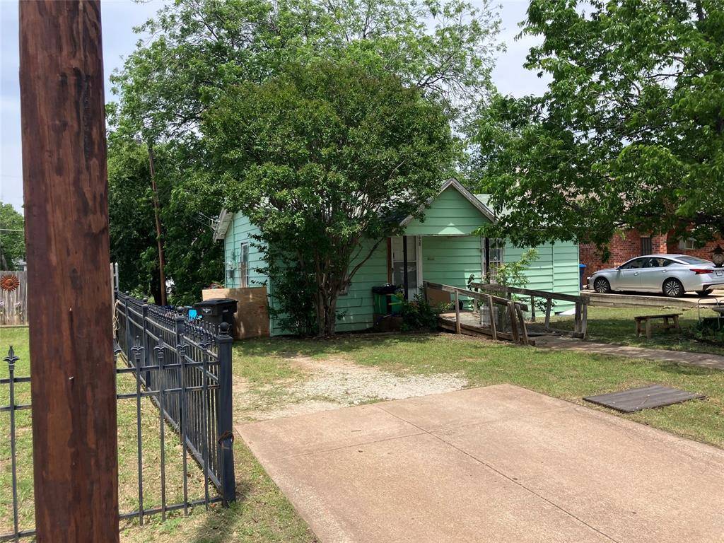 5930 Bonnell Avenue, Fort Worth, TX 76107
