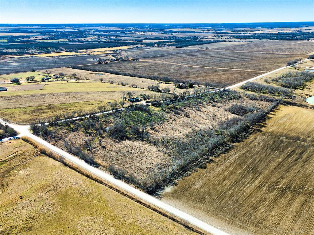 0 Hcr 2302, Abbott, TX 76621