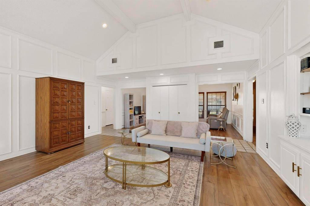 1110 Shady Oak Trail, Mansfield, TX 76063